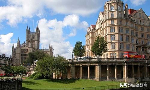 英国十大顶尖商学院介绍