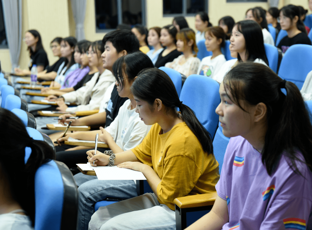 给大一新生的5个忠告，都是师兄师姐的经验之谈，能让你少走弯路