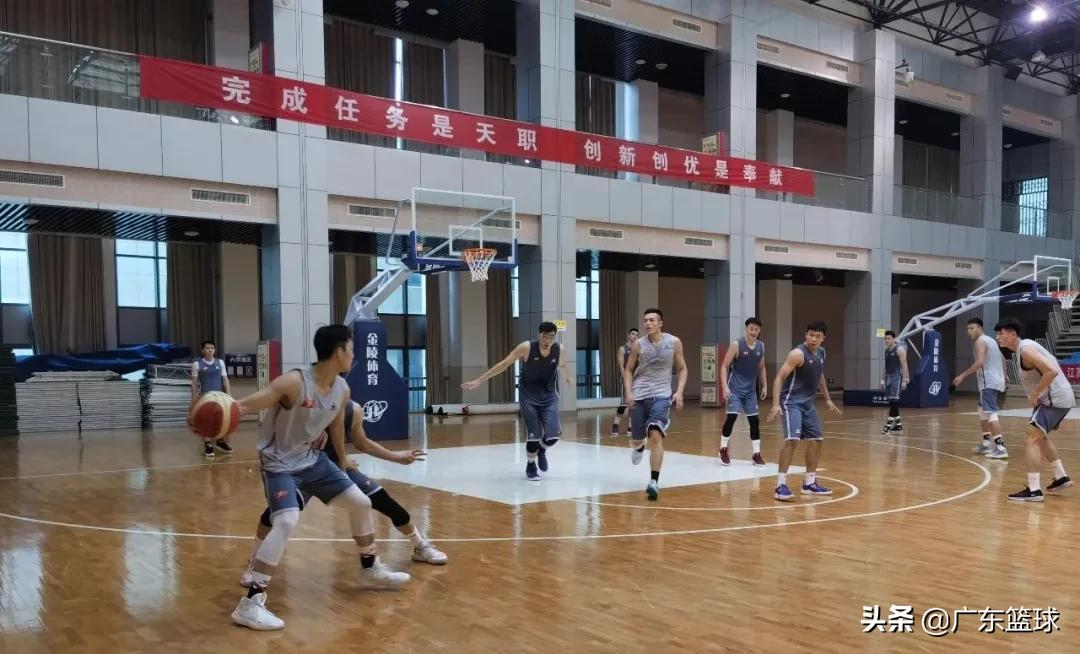 功夫篮球(NBL | 佛山功夫小子首战蓄势待发！2021NBL昨日江苏开打)