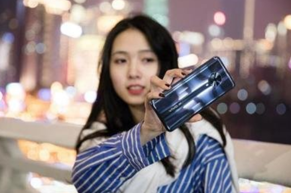 2021年四款高性价比手机推荐：性能强劲、价格亲民的超值之选