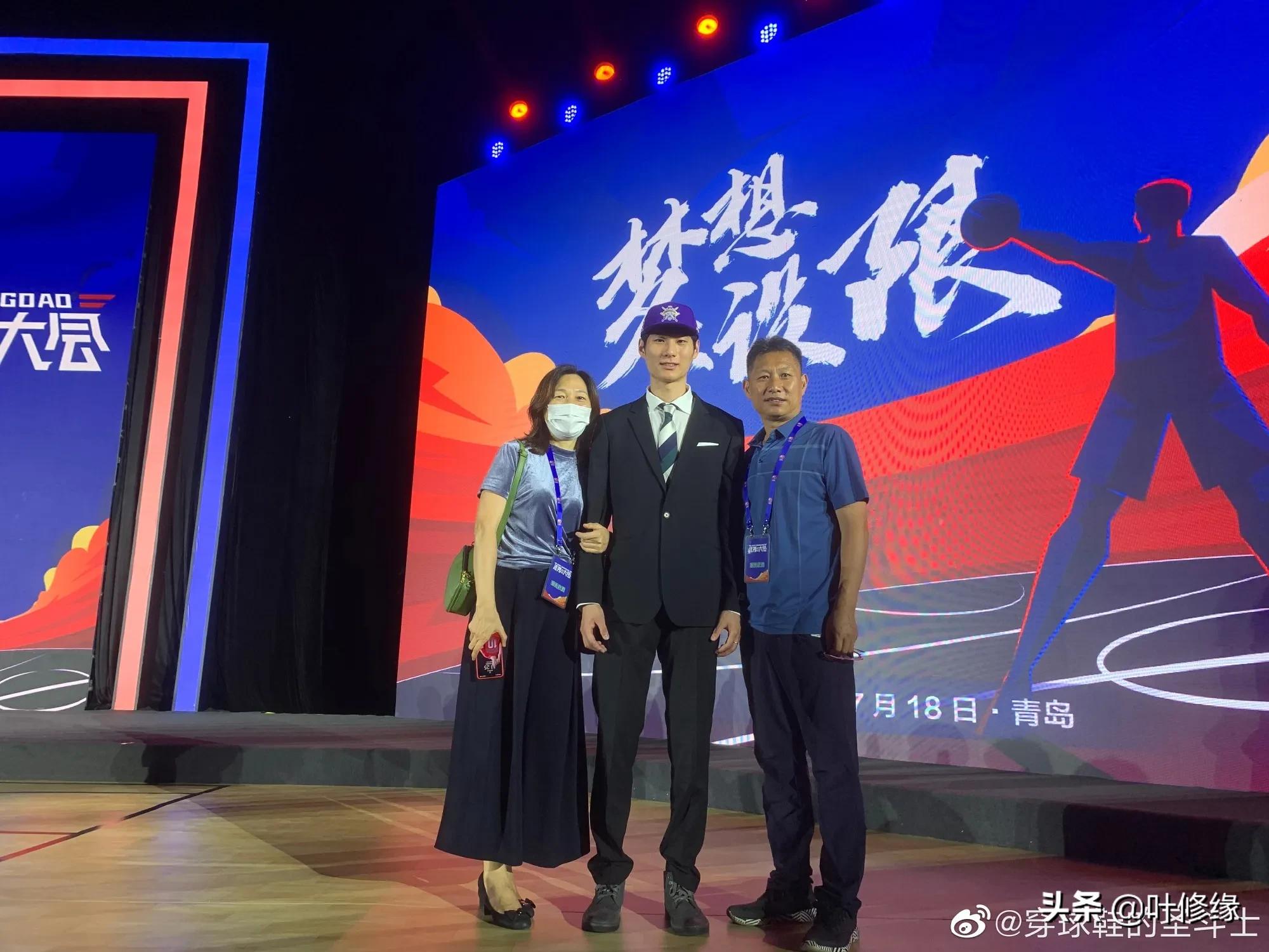 这是一个最好的时代，篮球特长生很吃香