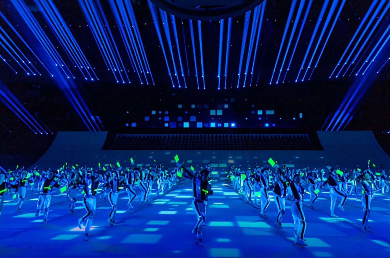 ȫ����ʮһ����˻��ߵڰ˽��ذ»ῪĻʽ����չ�ݲ��