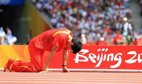 劉翔獲得奧運(yùn)會(huì)冠軍并沒(méi)有什么（消失的劉翔：人生大起大落，離婚再娶初戀，現(xiàn)在的他怎樣了？）