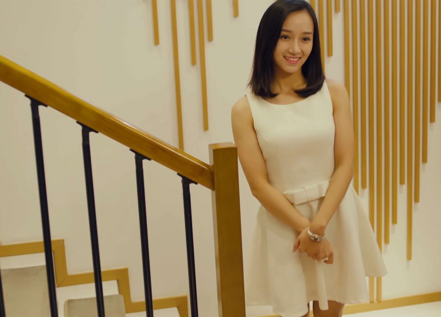 星期八电影剧情英文「梳理」 _晶羽科技