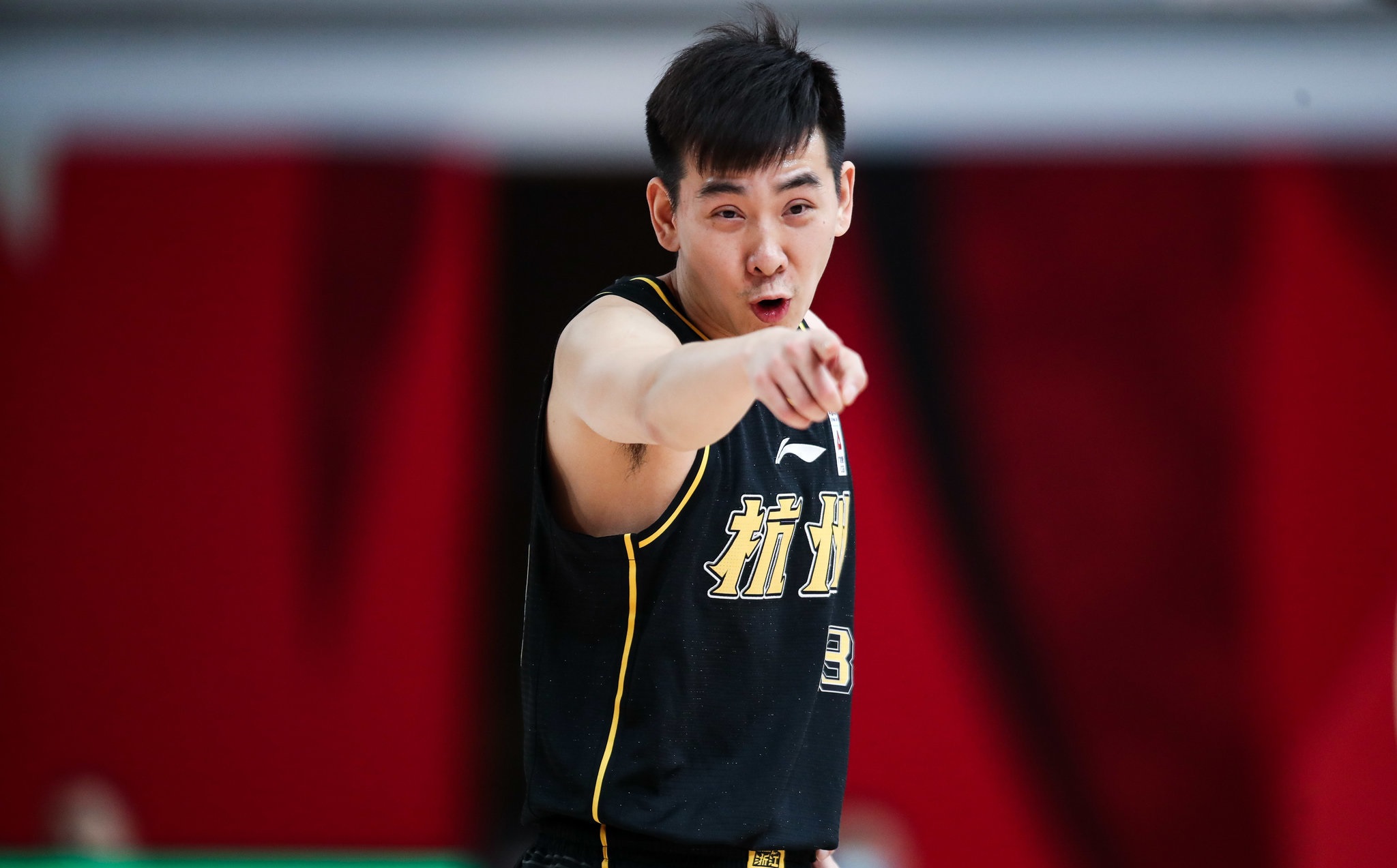 庫里和cba哪個厲害（38分大勝！CBA庫里帶隊5戰4勝，力壓北京保住季后賽名額）