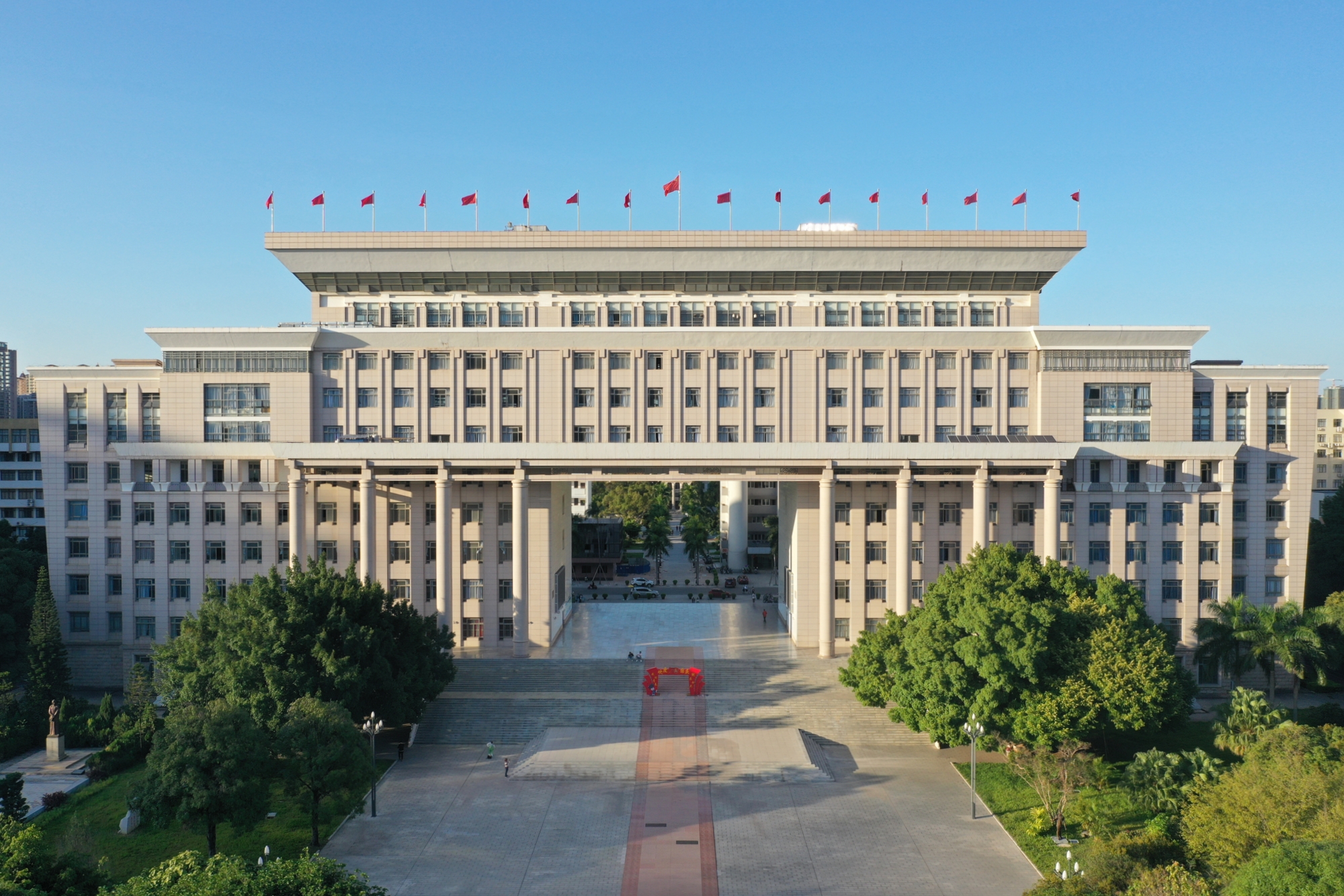 广西大学欢迎您——诚邀英才，同心筑梦