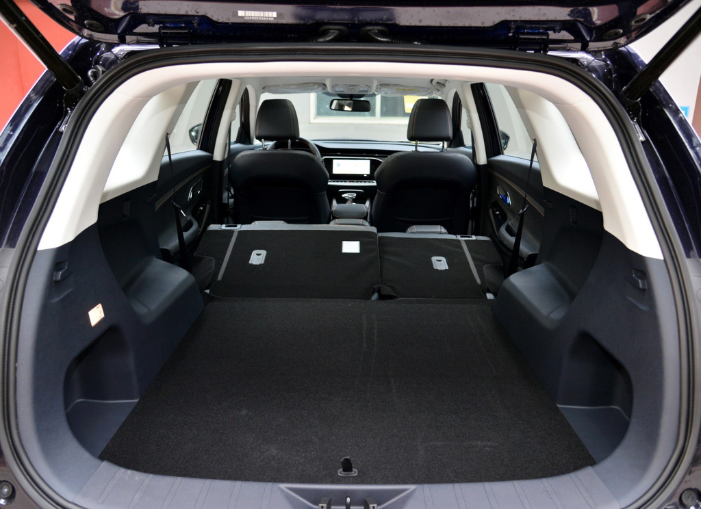 10万级别的国产紧凑型SUV，长安欧尚X7，你会选择购买吗？