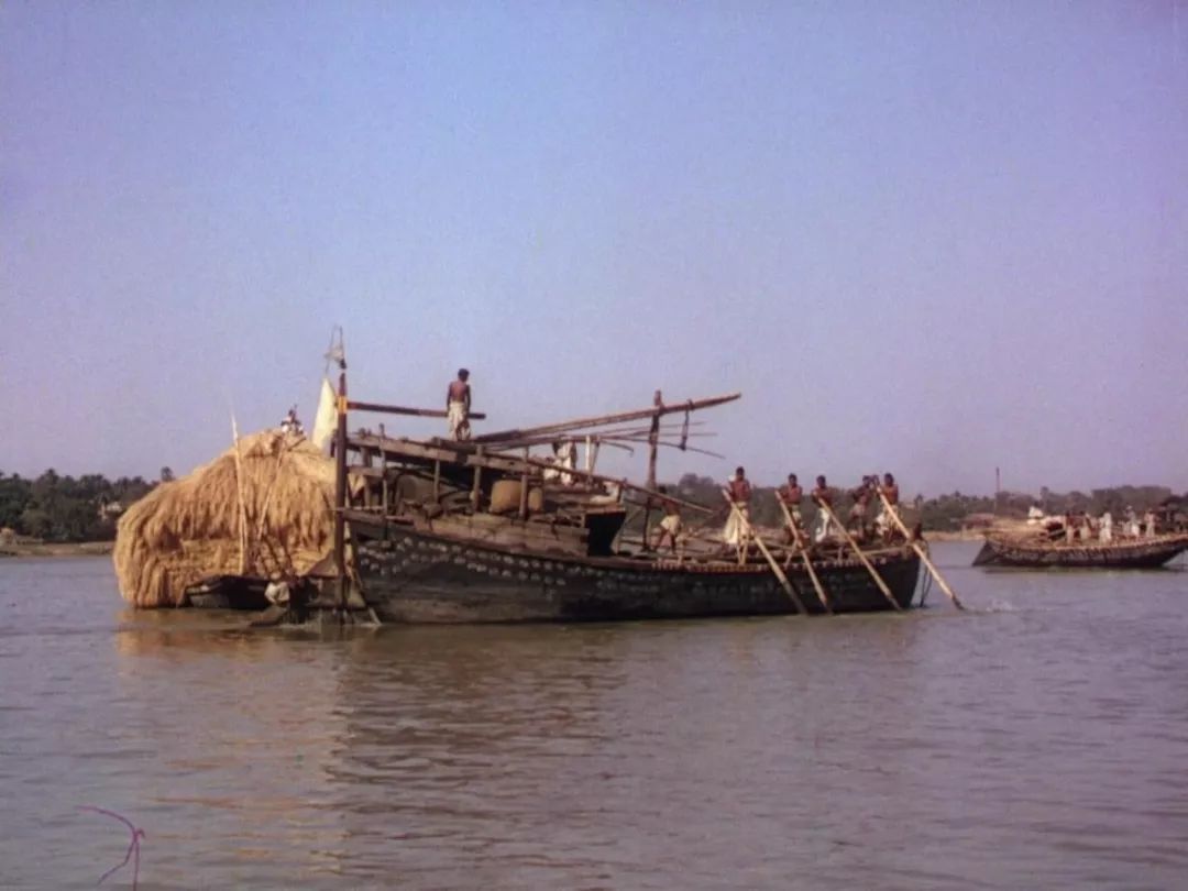 印度的一条神秘河流，成为一代电影大师的“纪录片”