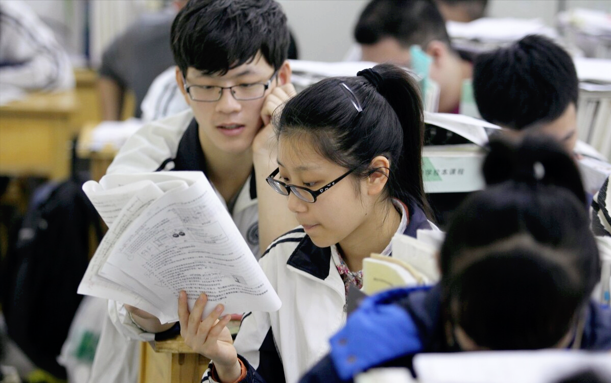 高考518分只能“喜提”大专，安徽文科生伤心哭诉，官方回应来了