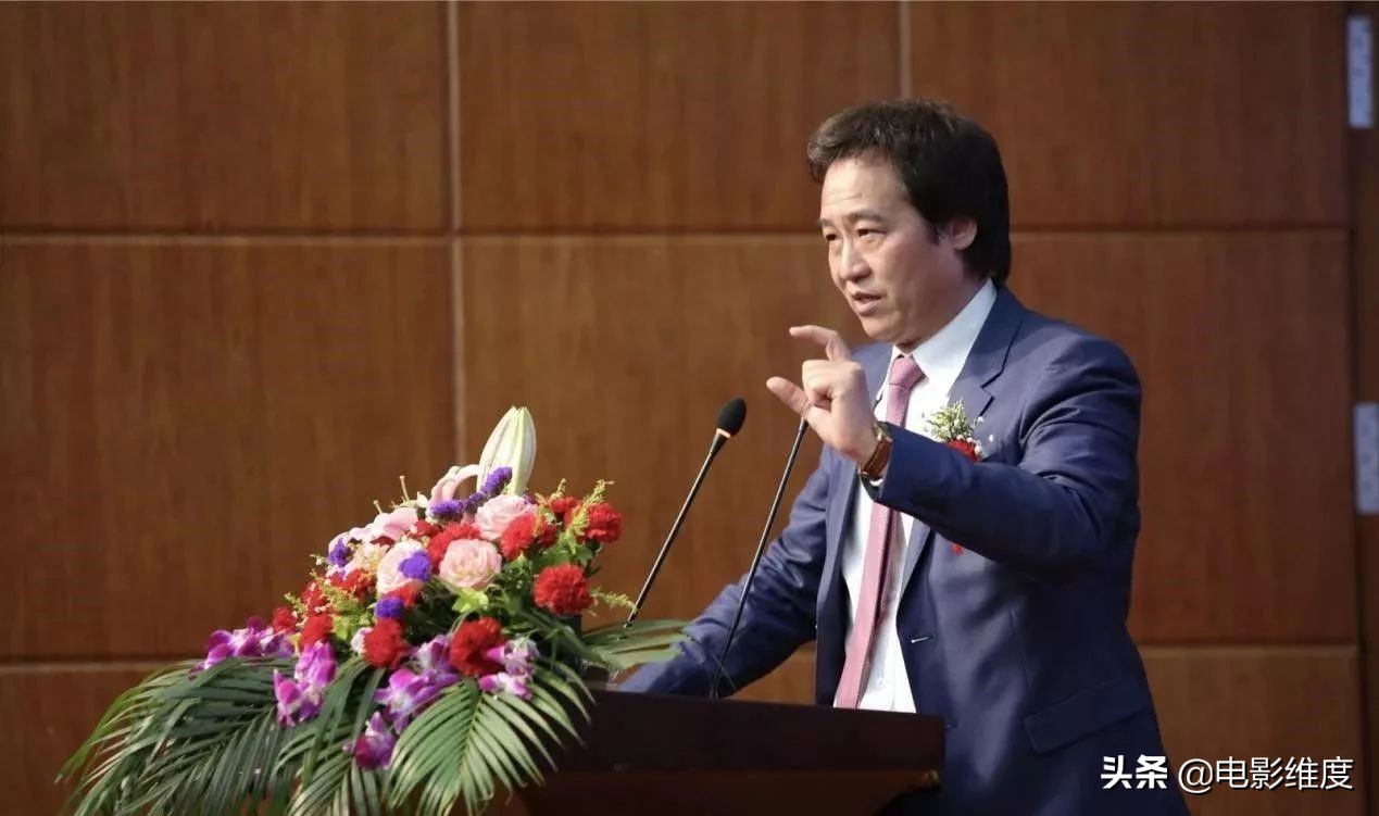 27岁杨采钰，嫁给大30岁富豪陈金飞，这样的爱情一言难尽 第33张