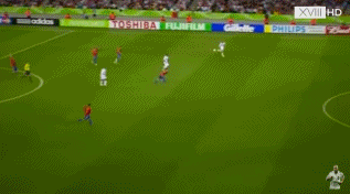 齐达内是哪年世界杯冠军（大师的绝唱！看34岁的齐达内这样征服世界 他如何站着不动过人）