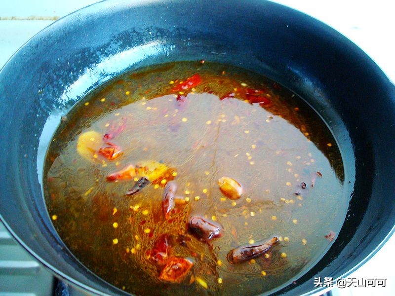 豆油皮用冷水还是热水泡（教你做软嫩开胃的豆油皮）