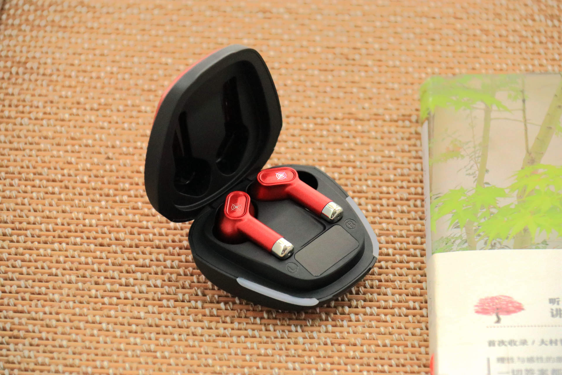 手游新装备，吃鸡不用愁，Xisem西圣olaf游戏耳机体验