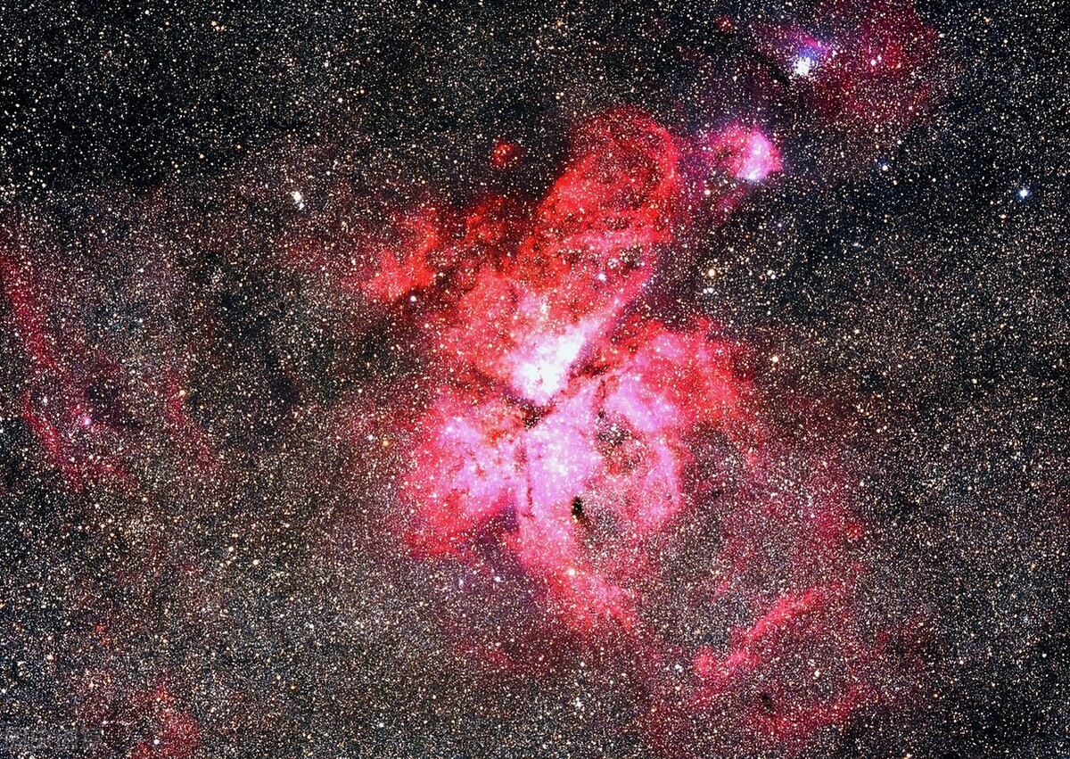 哈勃拍摄的最遥远星系：134亿光年外的GN-z11，哈勃有极限吗？