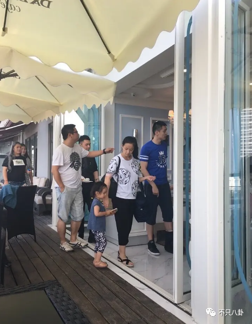 唐佳良(原配不停秀恩爱,嚣张"小三"憋不住开骂了?