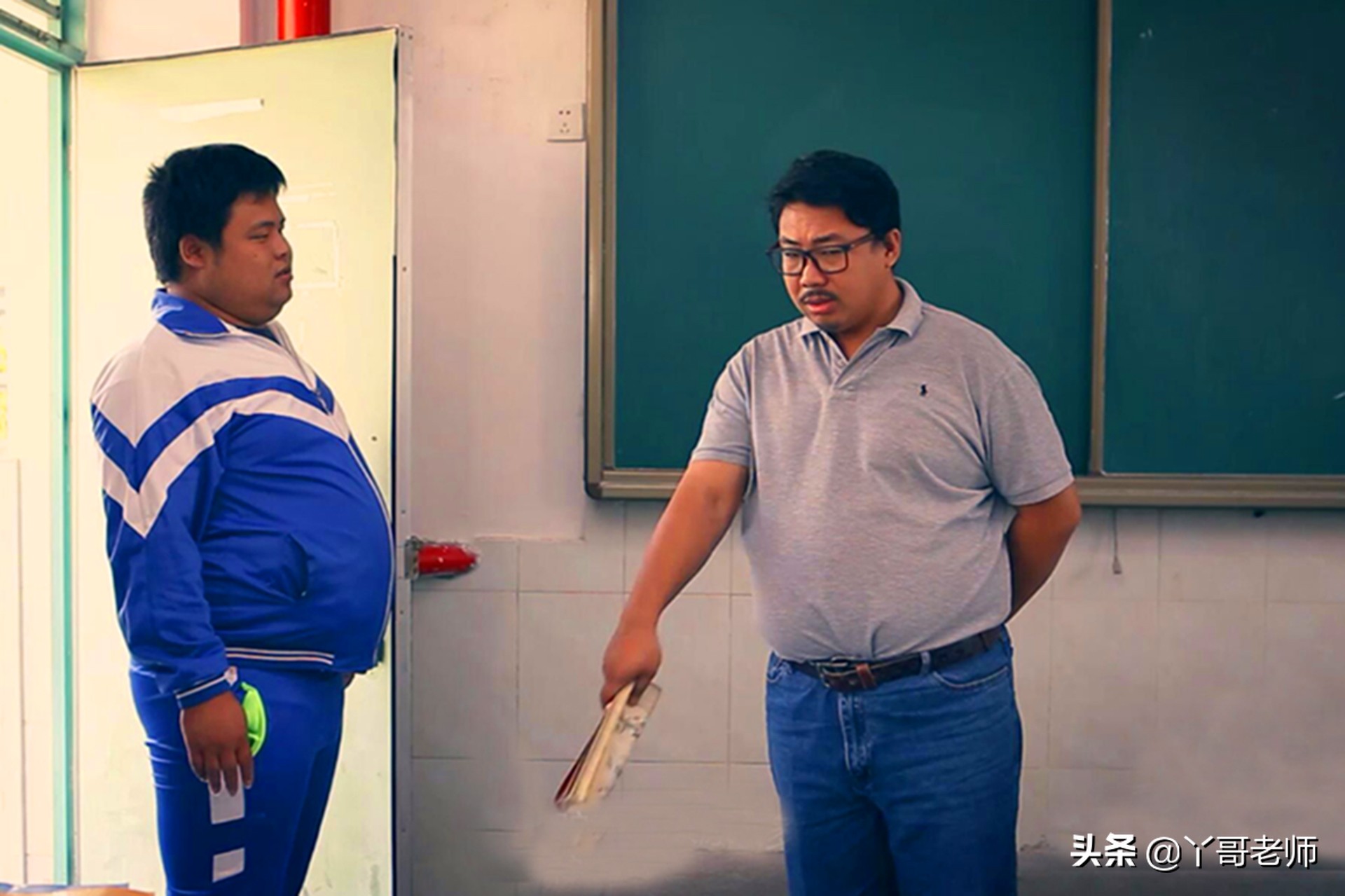 女学生迟到了，教师处理的方式对吗？看老教师怎么说