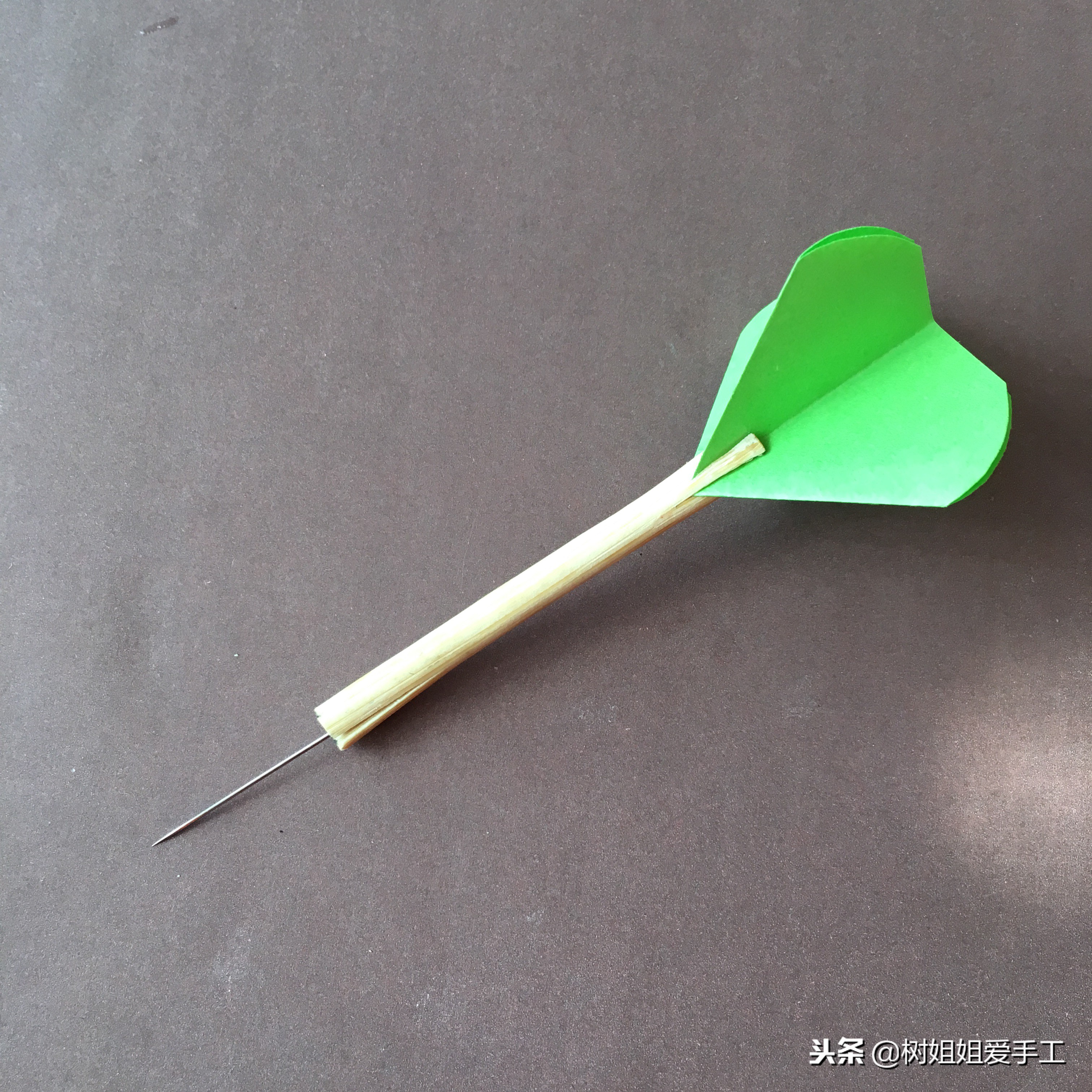 亲子手工玩具：飞镖的制作方法