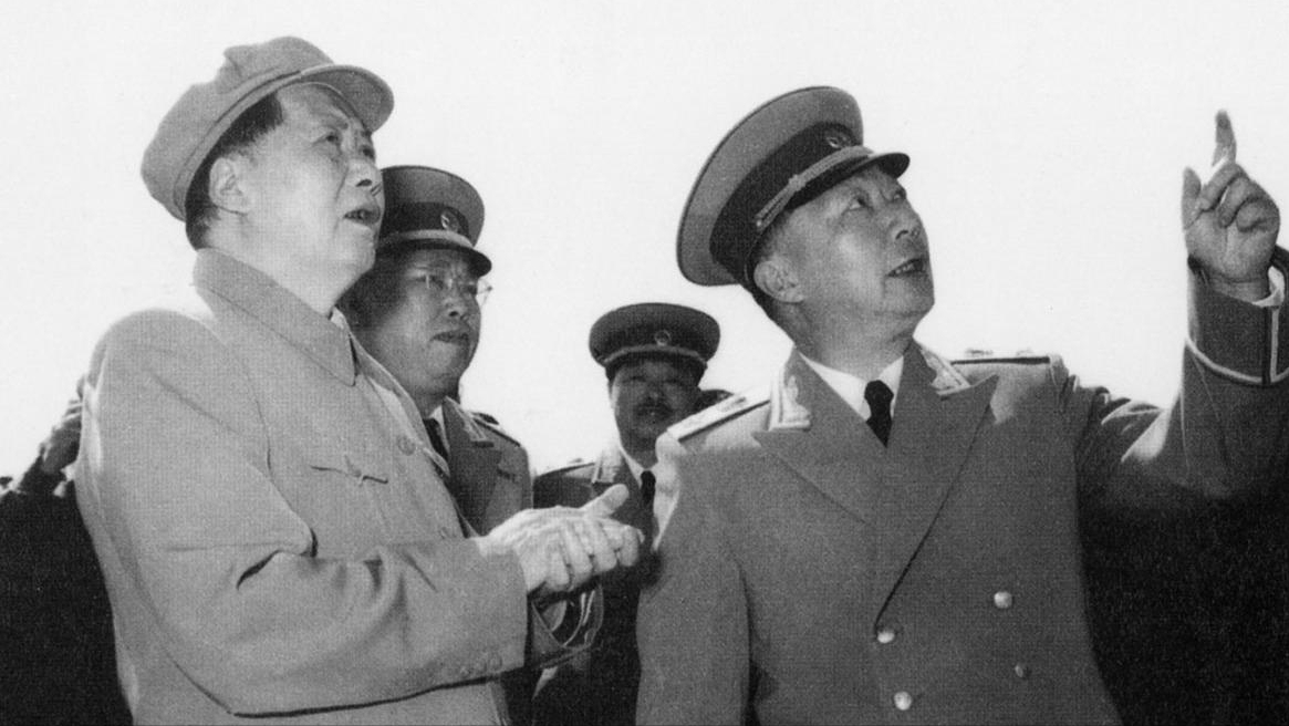 毛主席为何能统帅群雄？十大元帅说出了真相，彭德怀最敢说