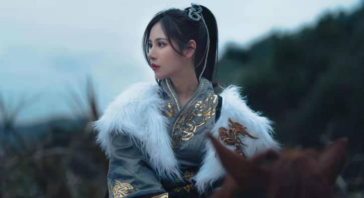为了能拍一套好看的COSPLAY作品，谢安然有多拼？-哪边嗨