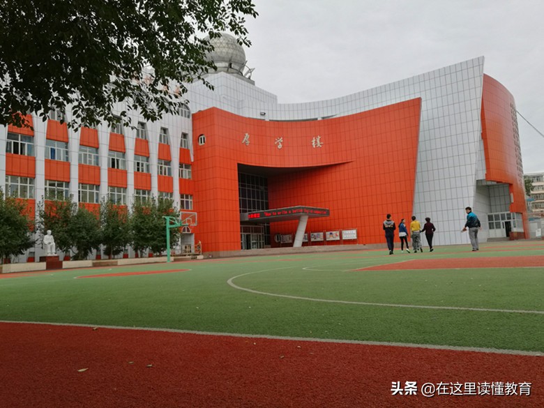 新疆最好的十所高中，乌鲁木齐占了七所！你认可吗？