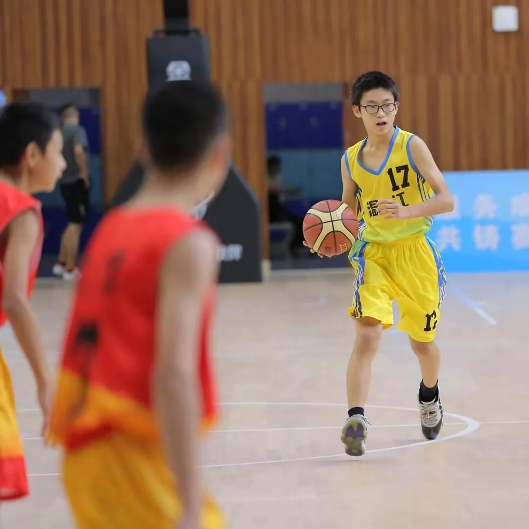 创校20年的这所学校，凭什么“出圈”？