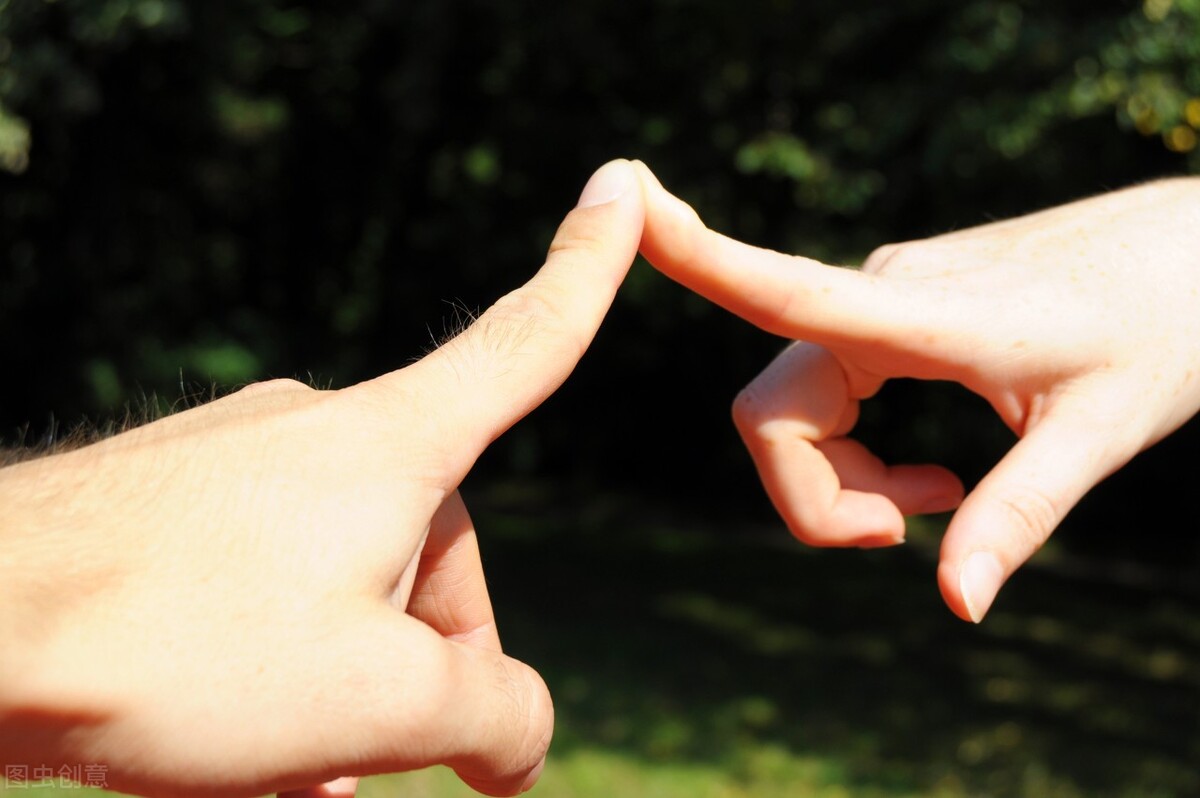 多余的关心的唯美句子(什么叫多余) - 火句子