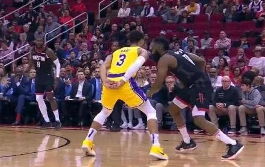 nba小球為什么這么興起（小球時代是怎么來臨的？是外線人才井噴、內線人才凋零造成的嗎？）