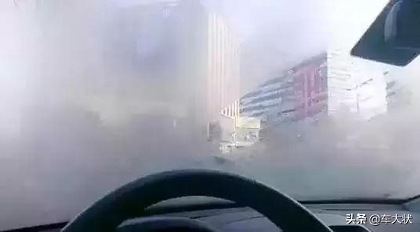 冬天开暖风要不要开AC，除雾是否要开AC？暖风可以除雾吗？