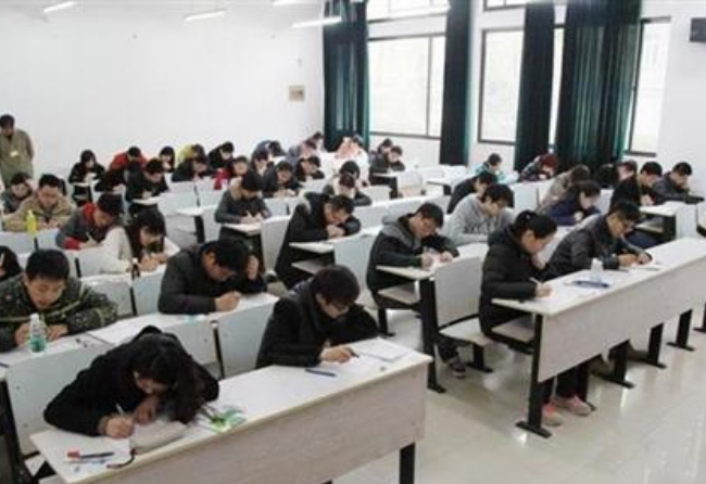 容易考公务员的6个专业，上岸率很高，想考公务员的可以收藏