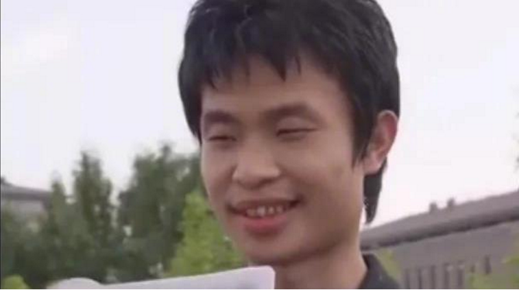 北大韦神“板书”走红，学生看后不舍得擦掉，网友表示看不懂