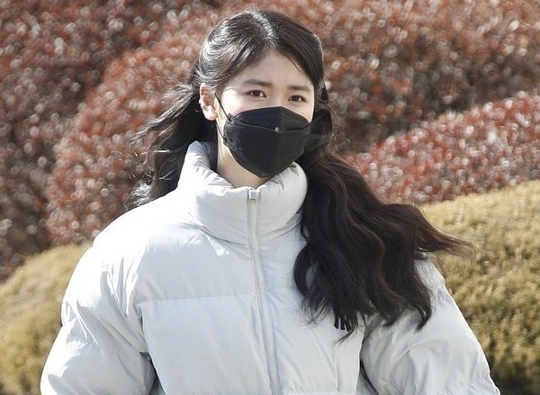 《素媛》的小女孩长大了,15岁成为长腿美女,发量浓密令人羡慕