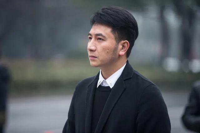 “人设崩塌”35天后，官方通报来了，林生斌的谜团，仍未解开