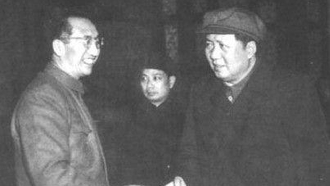毛主席为何能统帅群雄？十大元帅说出了真相，彭德怀最敢说
