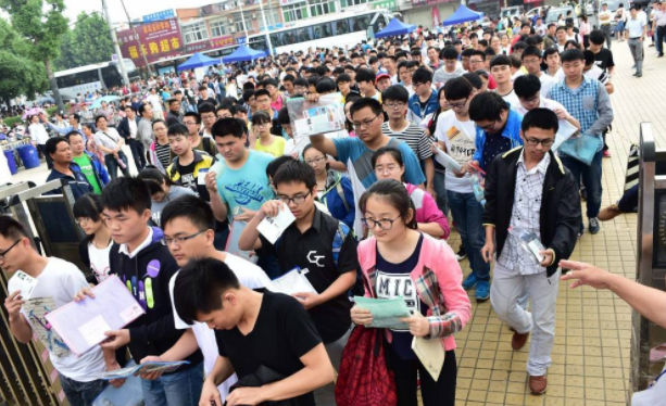 山东理科状元王端鹏：高考749分，差1分满分，留学归来任职中科院