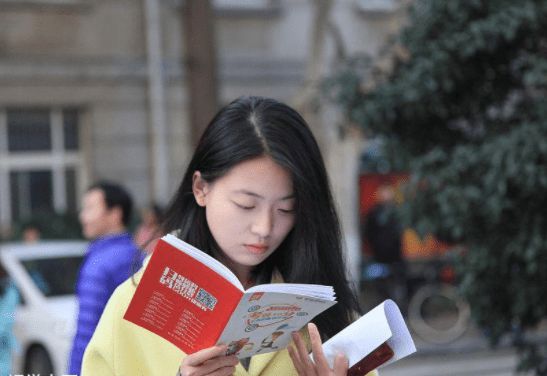 一、二本同时存在于一所大学，毕业证又没区别，学生吐槽意义何在