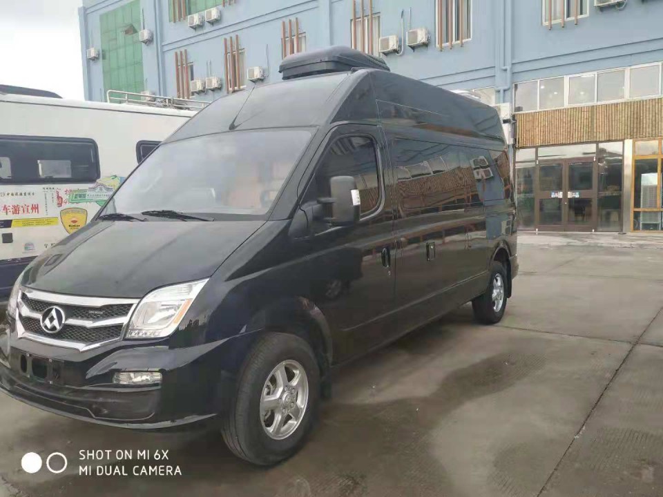 11.24 G20杭州房车展亿龙房车推出特价大通长轴高顶房车仅24.8万