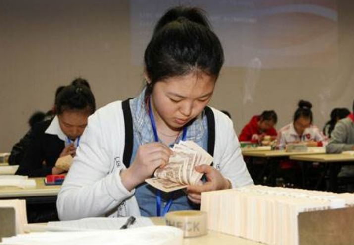 大学挂科率“较高”的几大专业，期末考难度大，看你专业排第几？