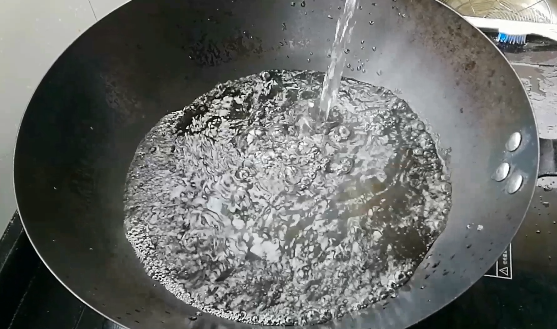 清水小龙虾的做法（堪比餐厅大厨的清水小龙虾烹饪方法）