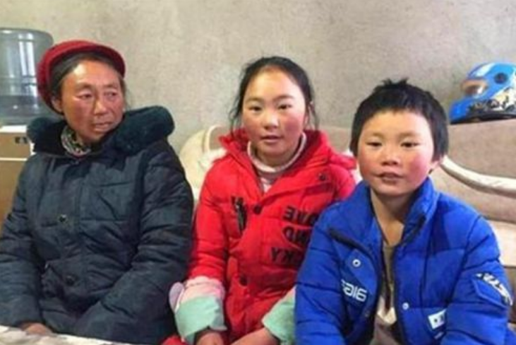 3年前那个走4.5公里山路上学，满头冰花的男孩，如今过得怎么样？