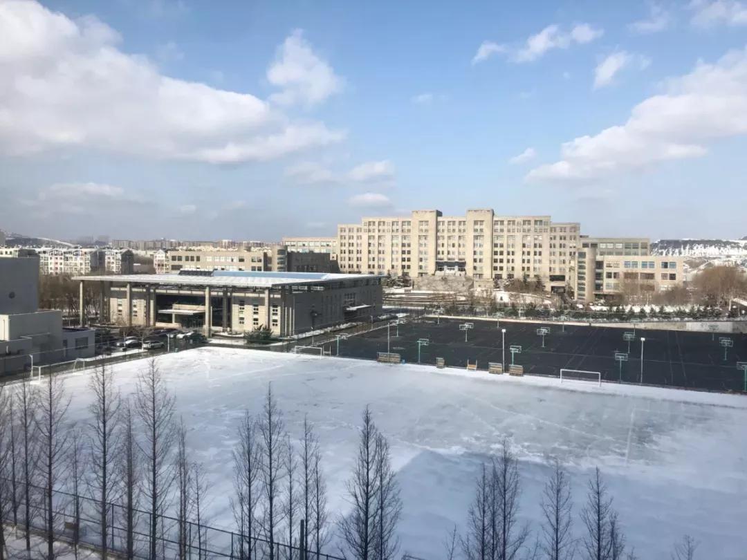 大连工业大学图书馆(大连工业大学图书馆开放时间)-爱妻自媒体