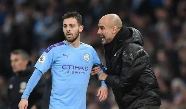 利物浦为什么没有英超（利物浦的实力强于曼城和曼联，为何30年来都没拿到英超冠军）