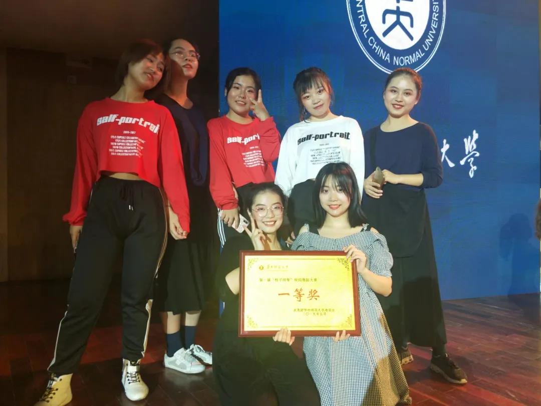 南京大学伸出橄榄枝！湖北物理女学霸，成绩均在90以上，还拥有超高颜值！