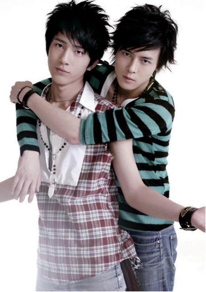 井柏然和付辛博怎么了 为什么说井柏然是弯的-小蚊子百科网