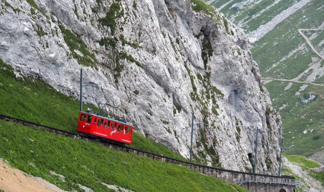 一路上有古堡爱情花园和葡萄园（深度法意瑞，分享私藏小众玩法）