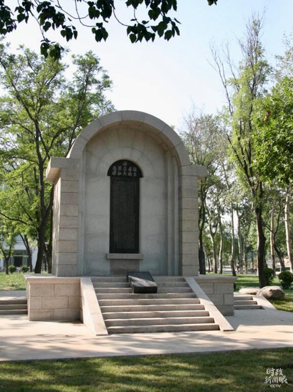 时政新闻眼丨习近平在昆明考察，他关心着这些大事