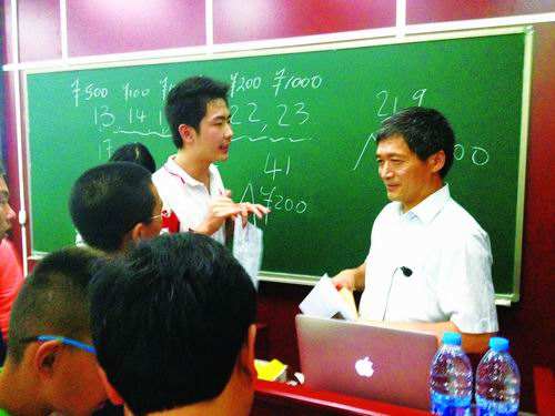 北大田刚清华张寿武，中国数学界两大领袖，培养大批年轻数学家