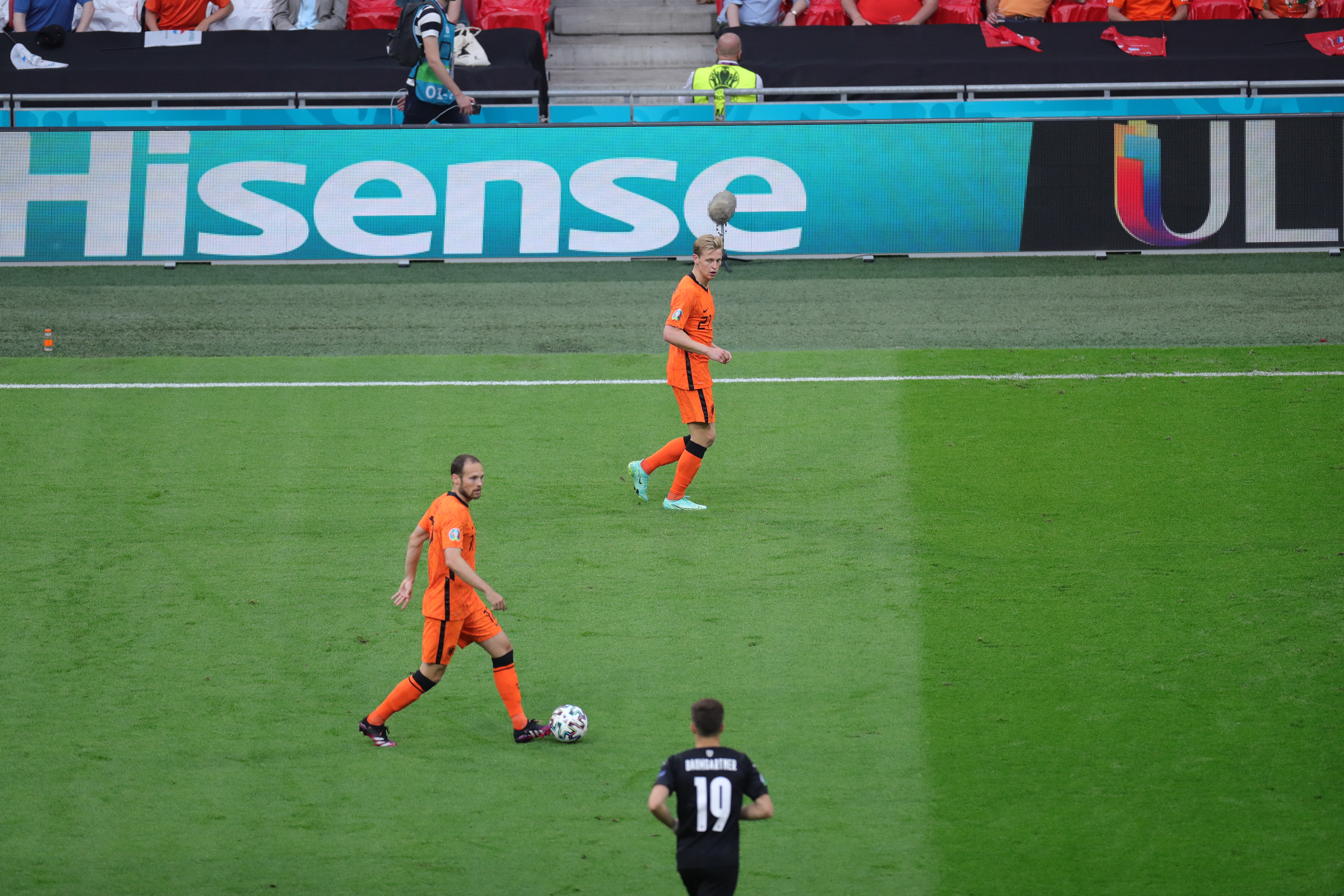 欧洲杯荷兰vs奥地利(欧洲杯荷兰完胜奥地利，更该称赞的是德波尔，他让球队丢掉包袱)