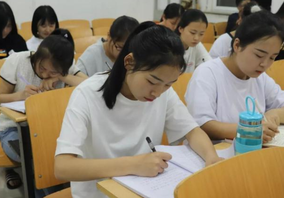 福建这所大学不简单，毕业生多数能拿铁饭碗，录取分数还不高