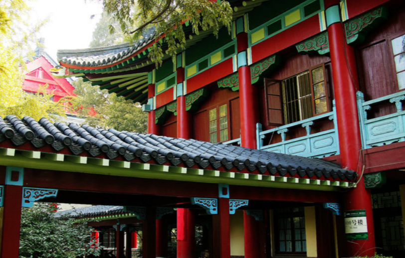 同是211师范大学，南京师范大学vs华中师范大学，谁的实力更强？