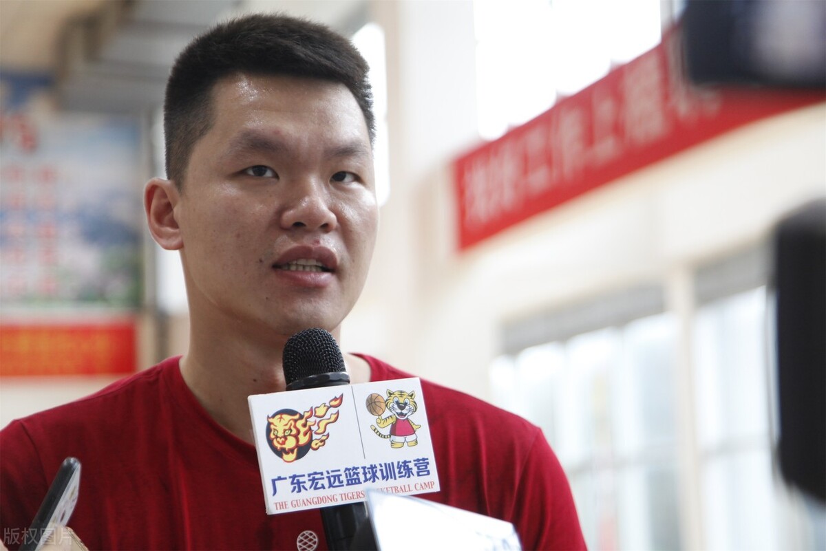 李春江杜鋒郭士強（差距！朱芳雨杜鋒不尊重恩師李春江，楊鳴看到郭士強后彎腰交流）